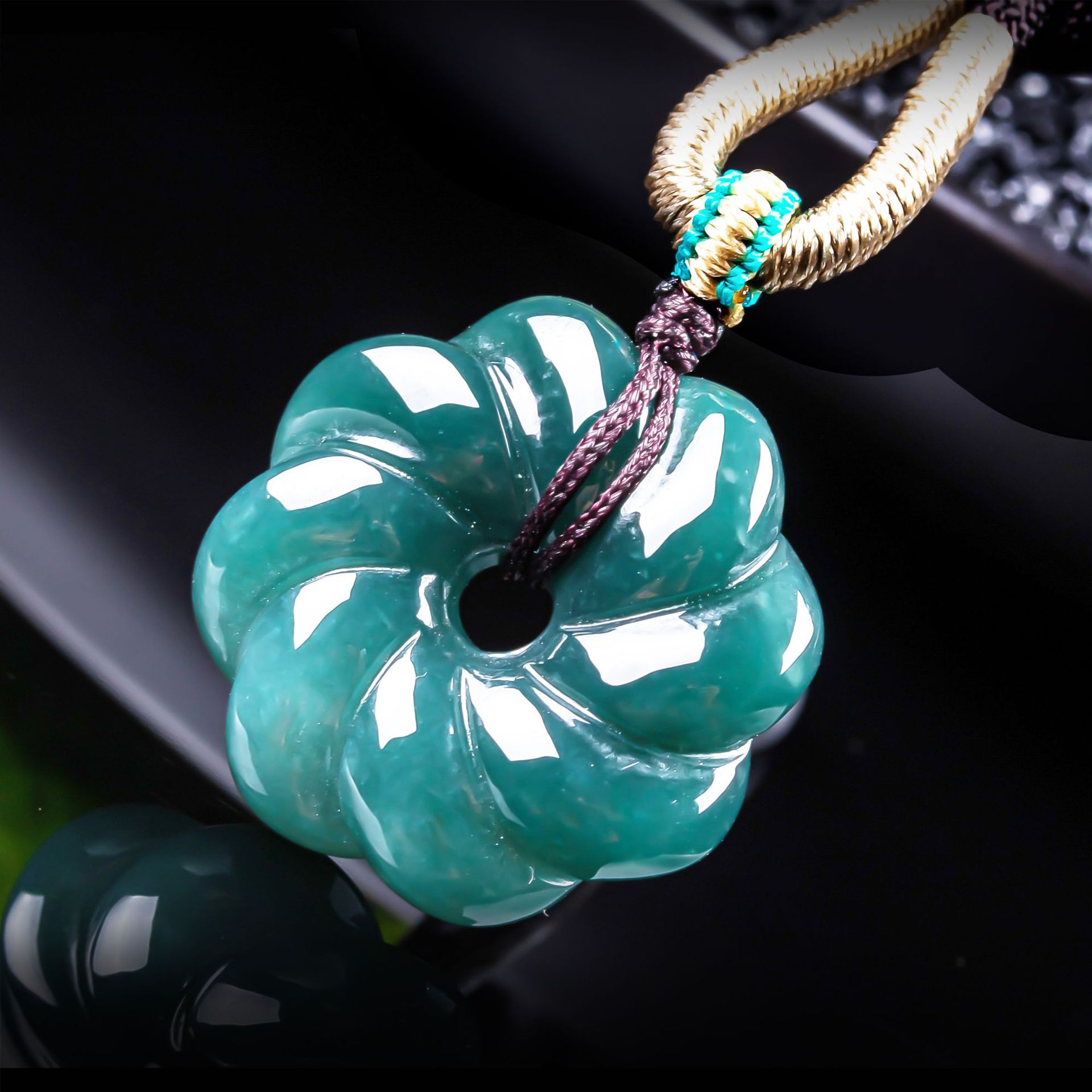 Jewelry & Watches Ltd - Natuurlijke Birmese Jadeiet Bloemhanger Ketting Accessoires
